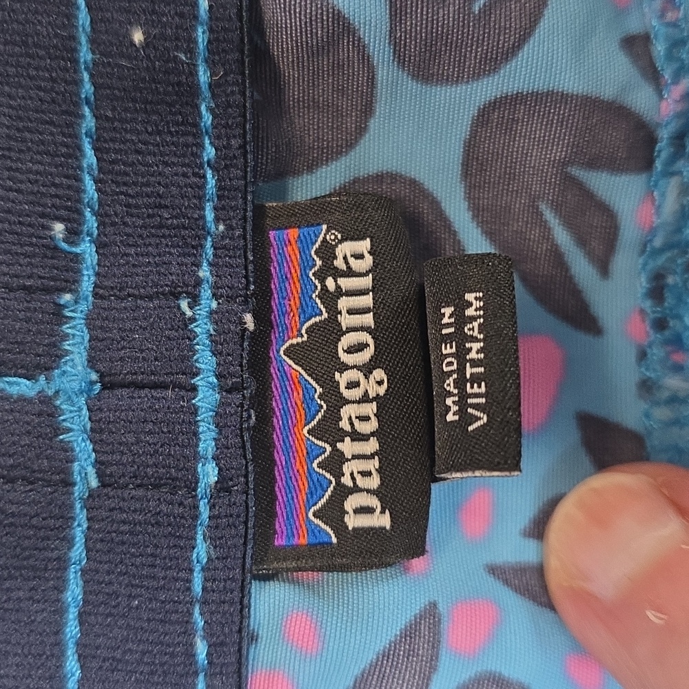 Patagonia Girls Size Med. Shorts - Picture 3 of 8